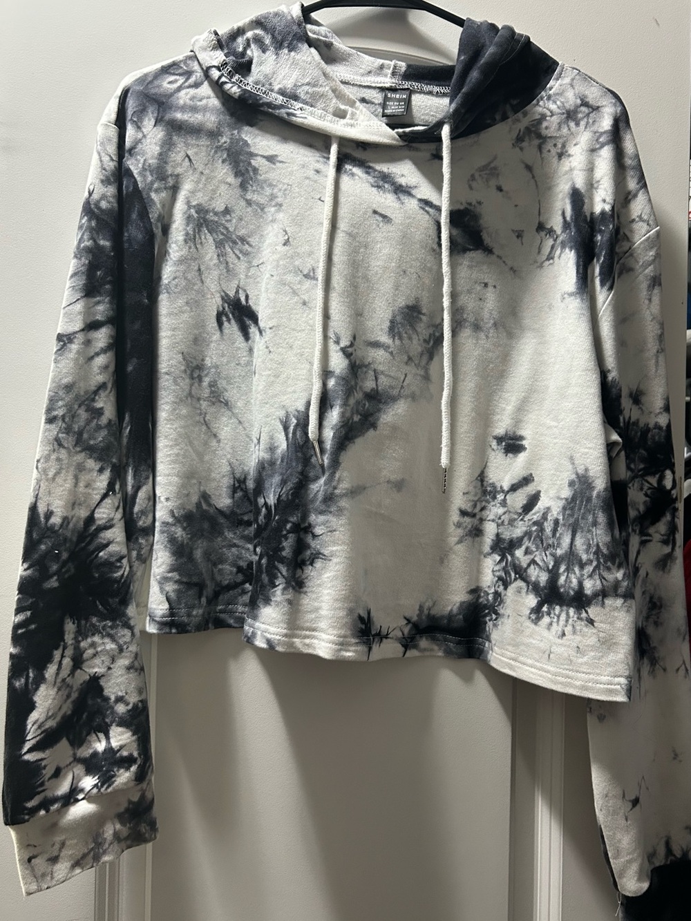 SHEIN Black & White Tie-Dye Crop Hoodie